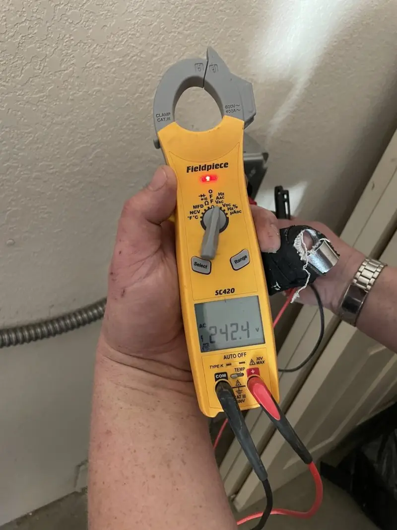 Voltage testing with clamp meter during Generator Installation in Wyoming